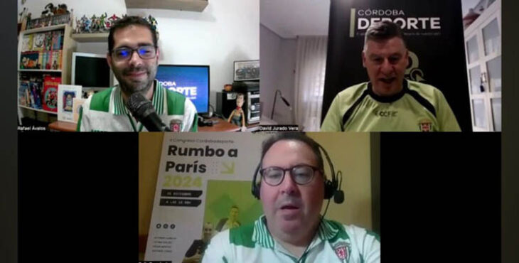 Los 'Rafas', Ávalos y Fernández, más David Jurado ataviados con las camisetas históricas del Córdoba CF.