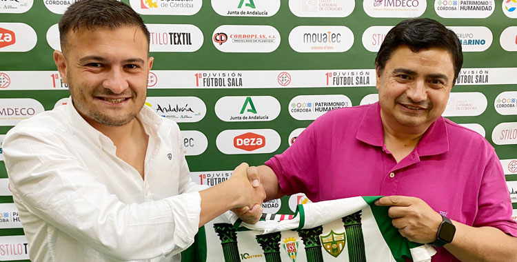 Emanuel Santoro y José García Román en la presentación del argentino. Foto: Córdoba Futsal