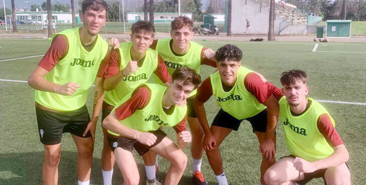 Varios jugadores del Córdoba B tras un entrenamiento. Foto: CCF