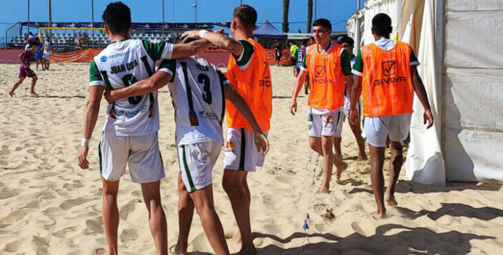 Los jugadores del cuadro blanquiverde celebrando su permanencia. Foto: Córdoba Futsal