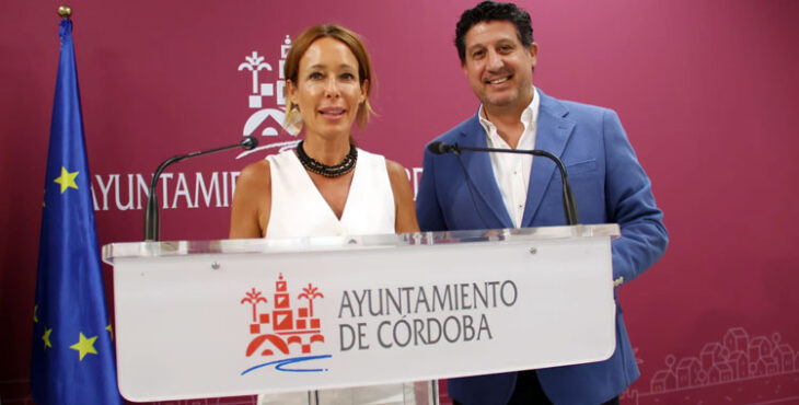 La presidenta del IMDECO, Marian Aguilar, junto a su gerente, Sebastián del Rey.