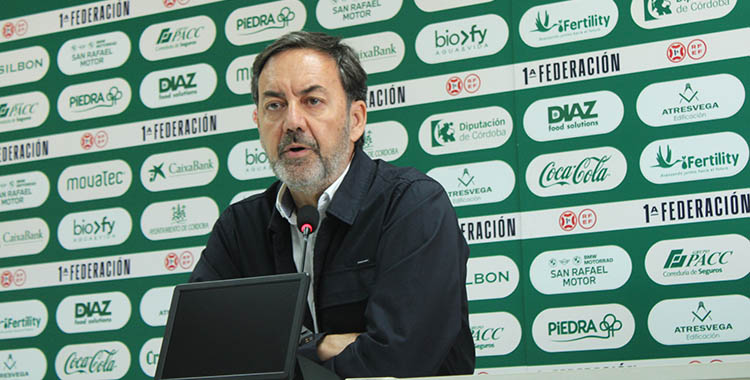 Antonio Fernández Monterrubio detallando todos los movimientos desde Baréin que afectan al límite salarial.