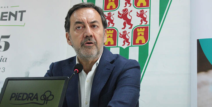 Antonio Fernández Monterrubio en su comparecencia en la sala de prensa de El Arcángel.