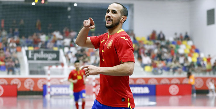 Boyis celebrando un gol con la selección española. Foto: RFEF