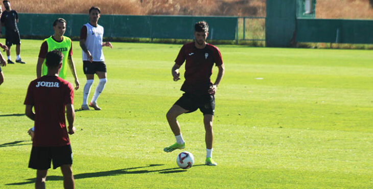 Theo Zidane en un entrenamiento del Córdoba en la Ciudad Deportiva.