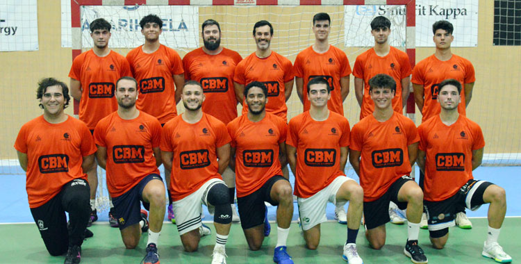 La formación con la que arrancó sus entrenamientos el Cajasur. Foto: CBM