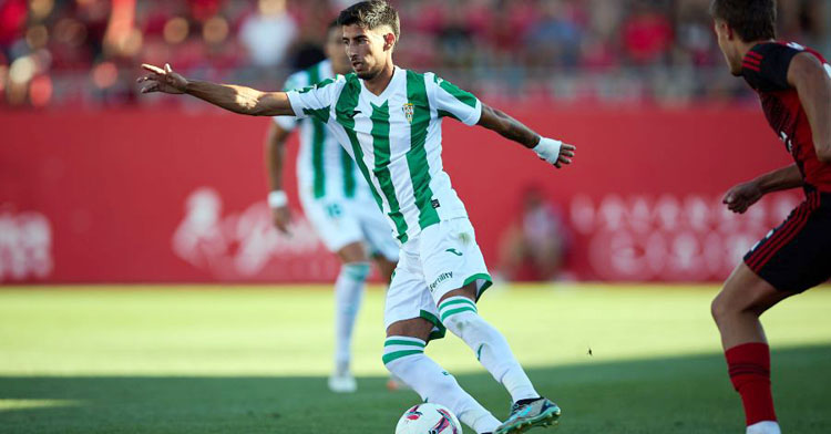 Calderón en un lance del partido ante el Mirandés. Foto: LaLiga Hypermotion