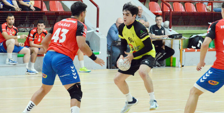 José Luis Castilla en un partido con el Cajasur Córdoba de Balonmano. Foto: CBM