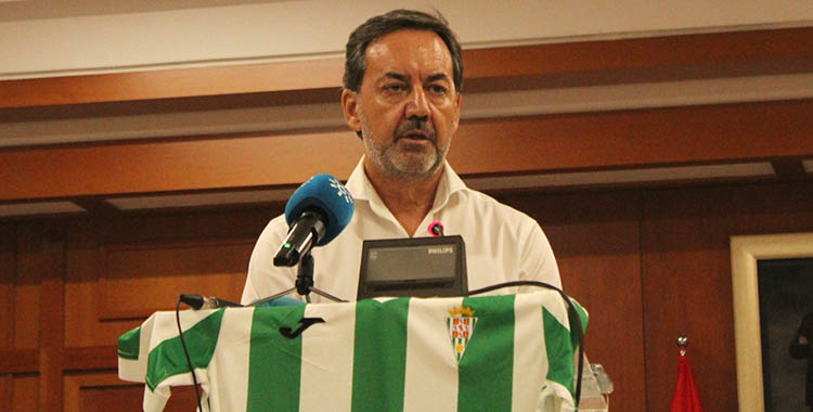 Antonio Fernández Monterrubio durante su aparición en el Ayuntamiento.