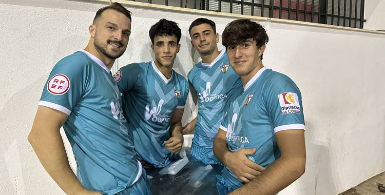 Varios jugadores pozoalbenses en sesión de recuperación tras uno de los encuentros de esta pretemporada. Foto: CD Pozoblanco