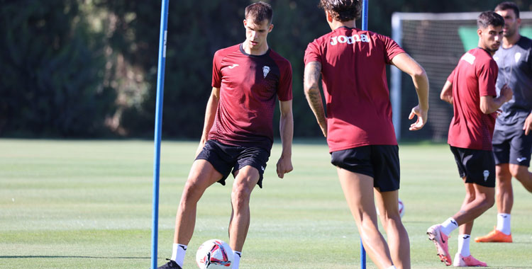 Yoldi en su primer entrenamiento con el Córdoba. Foto: CCF