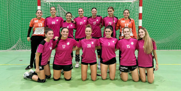 La formación fuensantina en el primer partido del Memorial Kiko Pastor. Foto: Balonmano Adesal