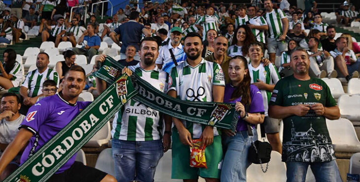 Hubo hermandad entre las aficiones del Córdoba CF y el Málaga