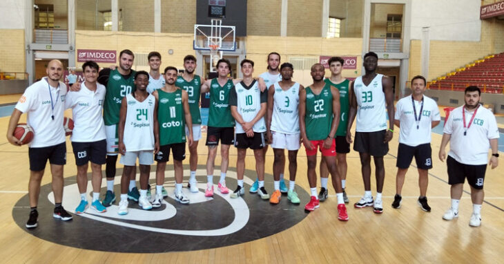 Plantilla del Coto Córdoba en el inicio de su pretemporada 2024-25. Foto: Coto Córdoba