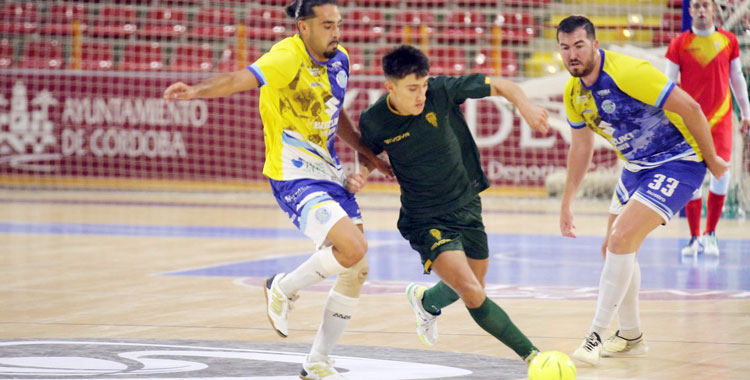 Un momento del encuentro entre el Decorséneca y Córdoba Futsal Patrimonio. Foto: Córdoba Futsal