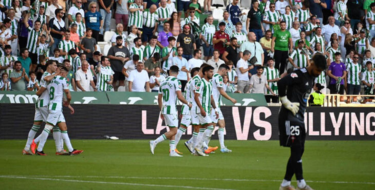 El Córdoba celebra uno de sus goles al Racing Ferrol en El Arcángel. Foto: Natalia Román