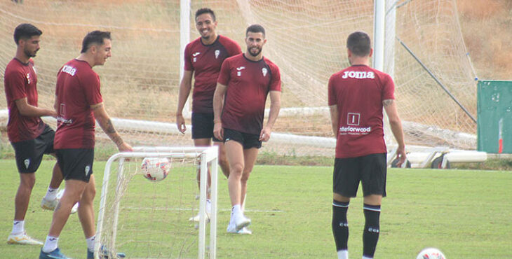 La sonrisa de Jacobo en la vuelta a los entrenamientos con sus compañeros.