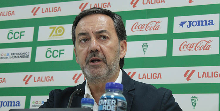 Antonio Fernández Monterrubio desvelando el límite salarial del Córdoba CF en la vuelta al fútbol profesional.