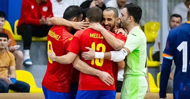 Boyis celebra con sus compañeros uno de los goles ante Países Bajos. Foto: RFEF