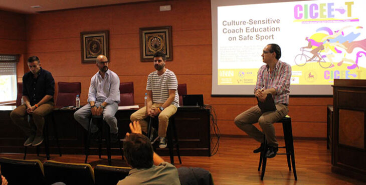 Los profesores Álex Navarro, Miguel Nery y Sergio Lara-Bercial, junto al responsable del proyecto de Deporte Seguro de la UCO, Juan Calmaestra Villén.