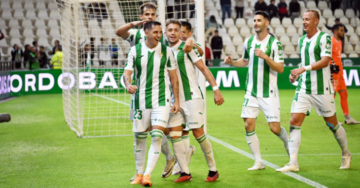 Celebración del gol de Carracedo ante el Eldense. Foto: Natalia Román