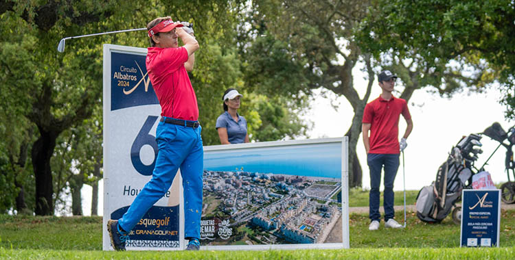 Juande Benítez jugando el Circuito Albatros.