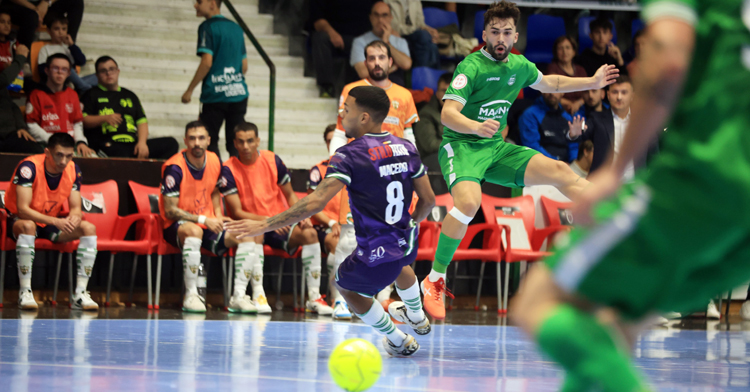 Macedo en una imagen del duelo ante Osasuna Magna. Foto: Jesús Aguirre