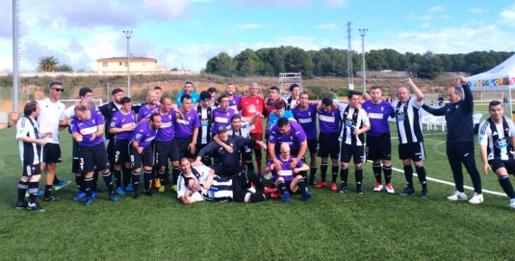 Jugadores del Córdoba y del Racing luego de finalizar el encuentro. Foto: Fundación Córdoba CF