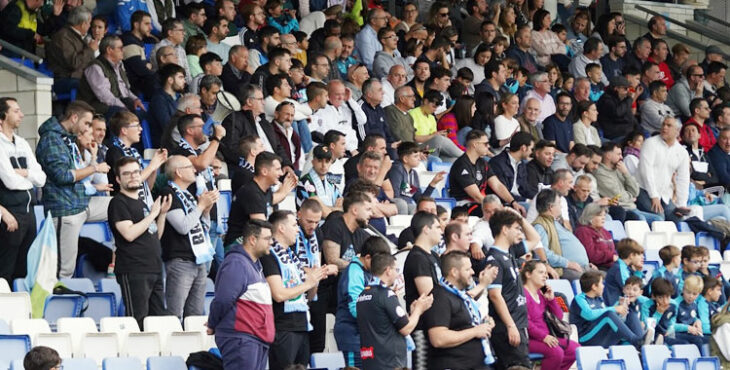 La afición de Lucena en el último encuentro ante La Palma. Foto: Antonio Dávila / Ciudad de Lucena