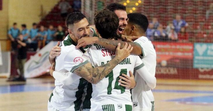 Jugadores del Córdoba Patrimonio celebran un gol. Foto: Edu Luque