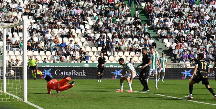 Theo Zidane marcando su primer gol con el Córdoba