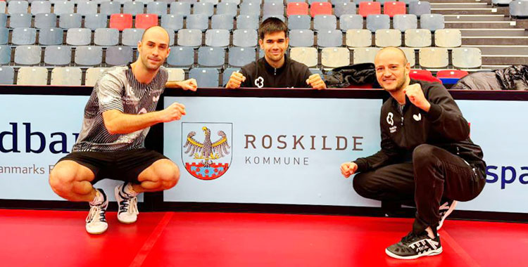 Alejandro Calvo, Alberto Lillo y Carlos Machado posando en Roskilde