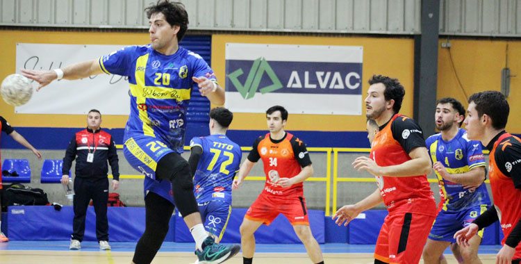 Los auriazules se llevaron el triunfo de manera muy trabajada. Foto: La Salle Balonmano