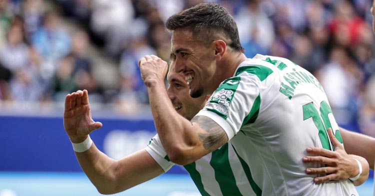 Martínez festeja su gol ante el Real Oviedo. Foto: CCF