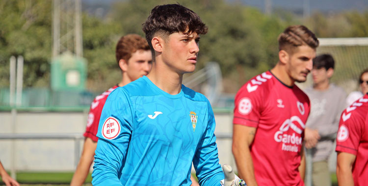 Alejandro Arévalo en un partido del filial de Tercera. Foto: @cantera_CCF