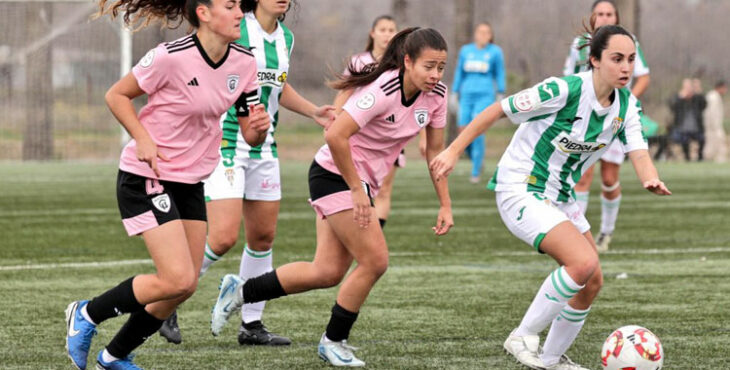 Ana Ocón en conducción ante el Madrid CFF B. Foto: @CordobaFemenino