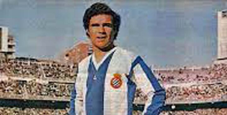 Manolín Cuesta con la camiseta del Espanyol.