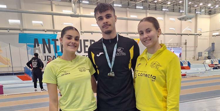 José Fernández, campeón andaluz sub23 en pértiga.