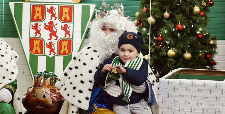 Los Reyes Magos trajeron la ilusión al Nuevo Arcángel. Foto: CCF