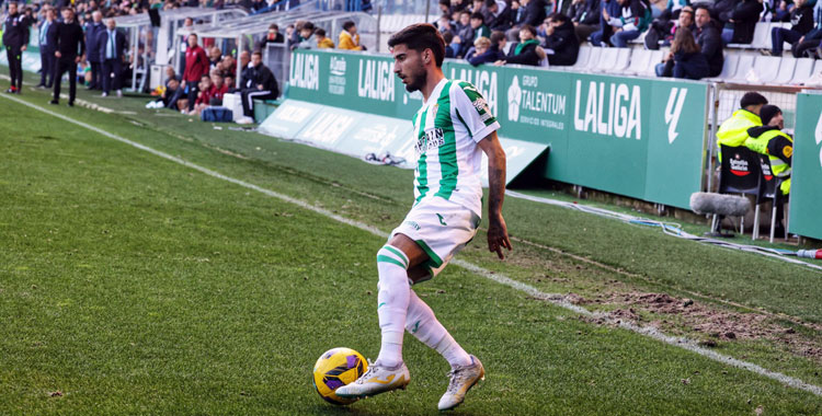 Calderón en un momento del partido de ayer en A Malata. Foto: CCF