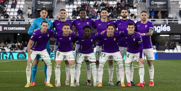 El once inicial del Córdoba CF en Cartagena con la primera titularidad de Jon Magunazelaia y el retorno de Marvel.