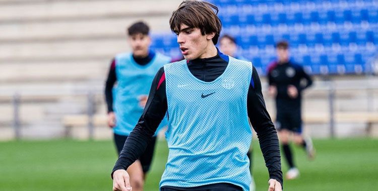 Andrés Cuenca trabajando con el Barça.