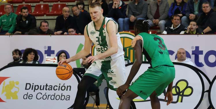 Rokas Gadiliauskas en el último partido en Vista Alegre.