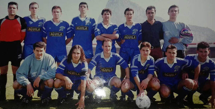 Jorge Ramírez en una formación con el Lucentino de Juani de 1994.