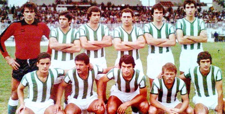 Once del Córdoba en un partido de la temporada 1977-78.