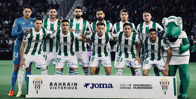 El once titular del Córdoba CF ante el Sporting de Gijón.