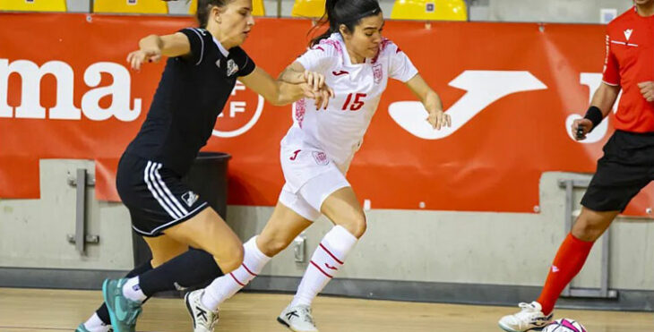 África Lozano en uno de los partidos ante Alemania. Foto: RFEF