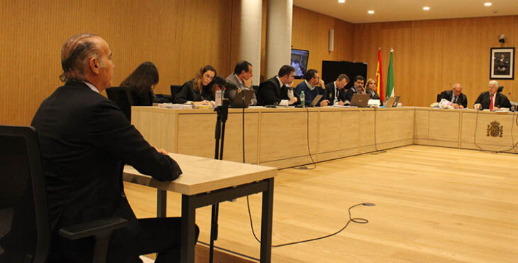 La comparencia de Luis Oliver como testigo en el juicio del Caso 'saqueo'.