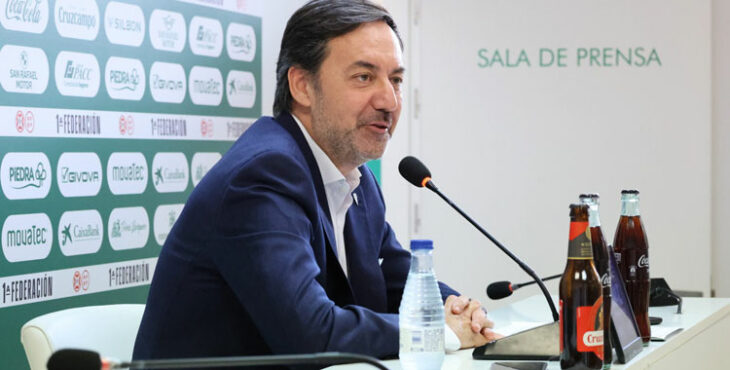 Fernández Monterrubio, CEO del Córdoba, en una rueda de prensa. Foto: Córdoba CF