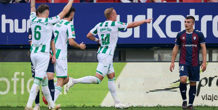 Obolskii celebrando su gol en Ipurua.